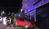 Atropellan a dos ancianos afuera de Kikis Burguer