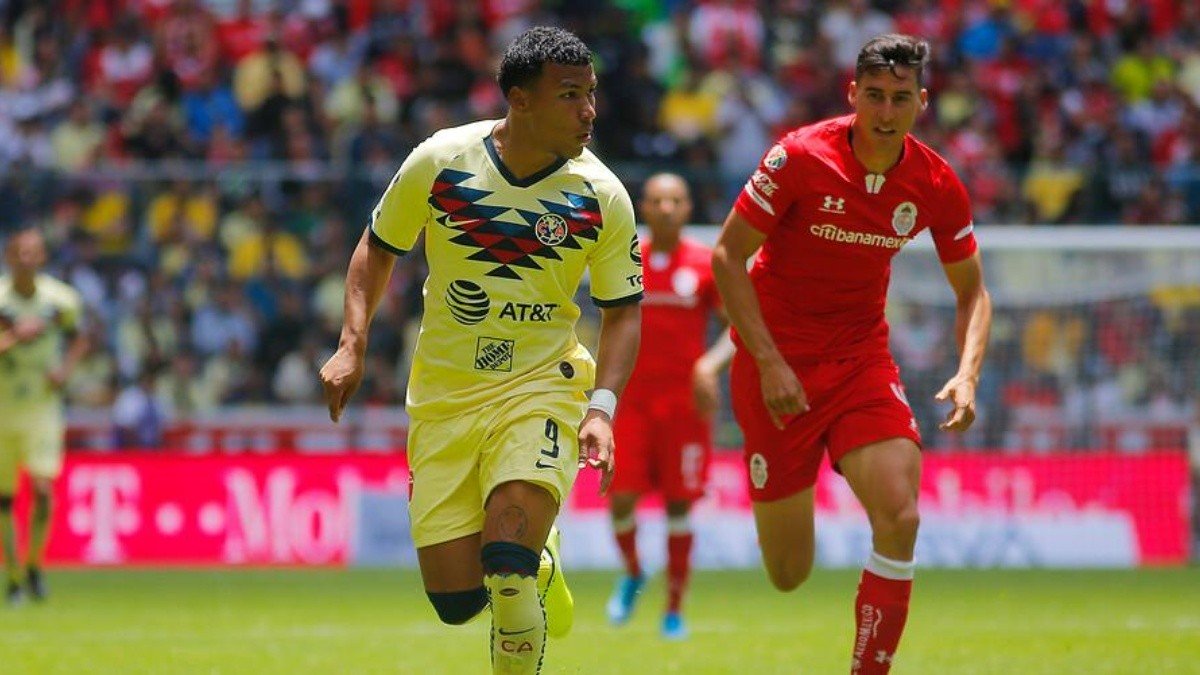 Regresa el fútbol mexicano con duelo entre Águilas y  Diablos