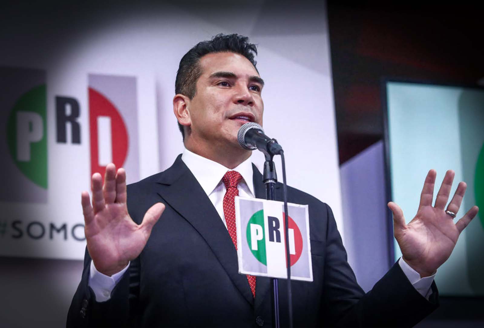 Priístas Vs PRI