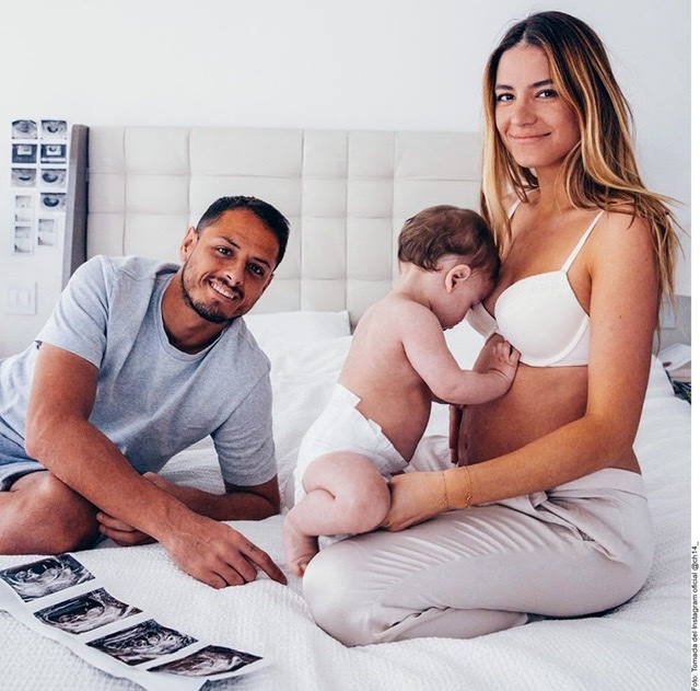 Sarah Kohan demanda a "Chicharito" por abandonar a sus hijos