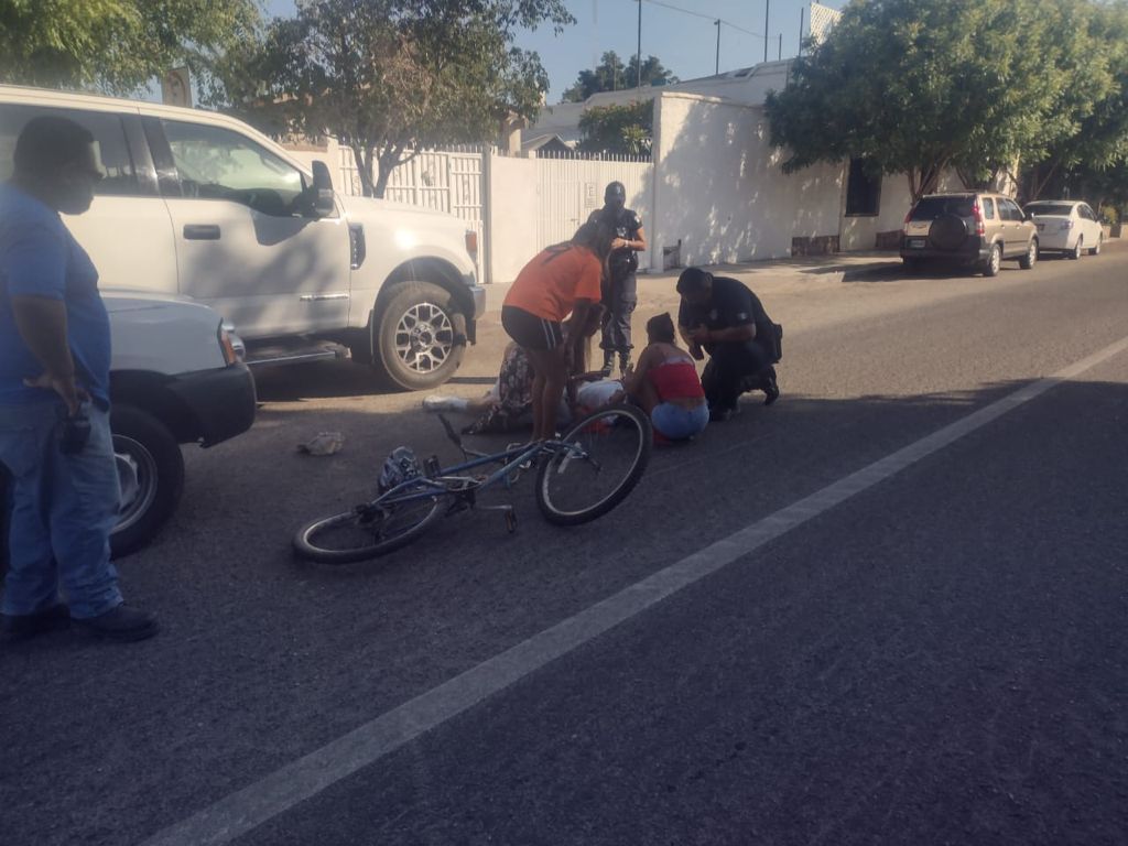 Atropellan a Norteamericano en su bicicleta